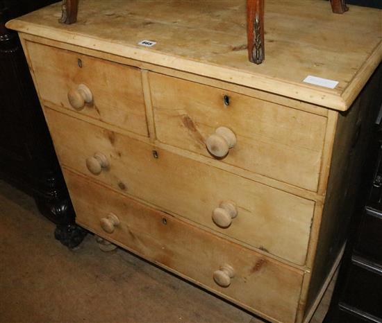 Pine chest of drawers